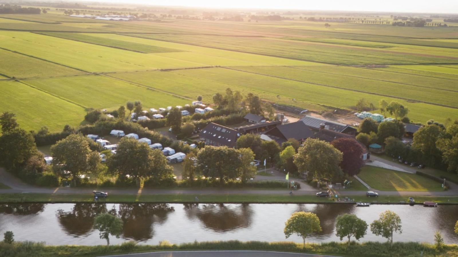 Hoeve Montigny B&B Гитхорн Екстериор снимка